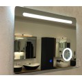Vonios LED veidrodis su padidinamuoju veidrodėliu